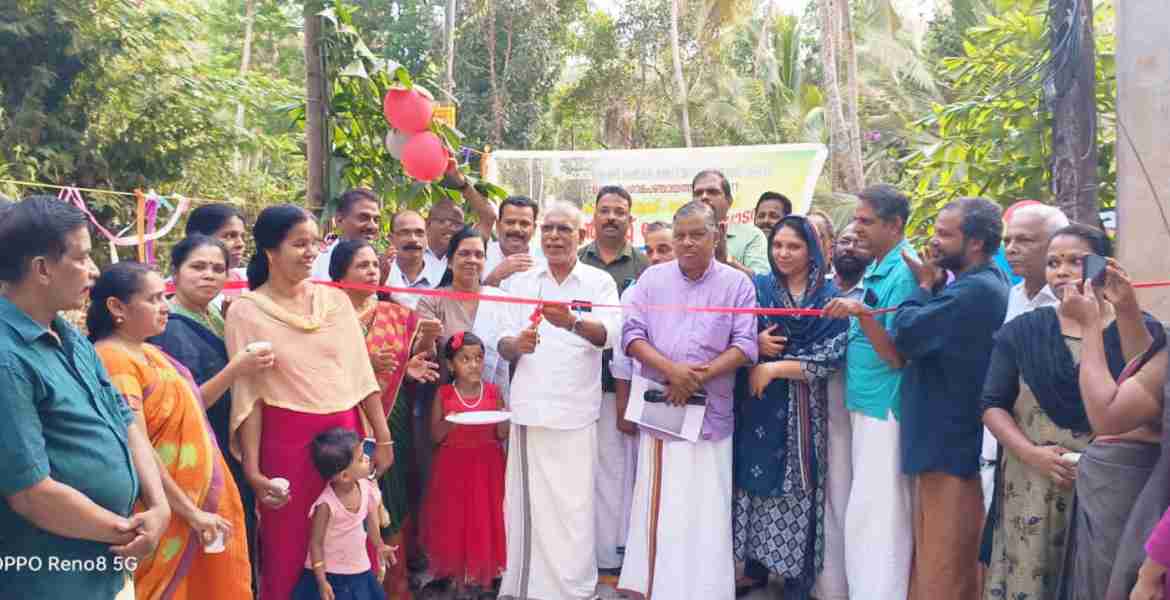 കാരയിൽ മുക്ക് -വരകിൽ മുക്ക് കോൺക്രീറ്റ് റോഡ് ഉദ്ഘാടനം ചെയ്തു 