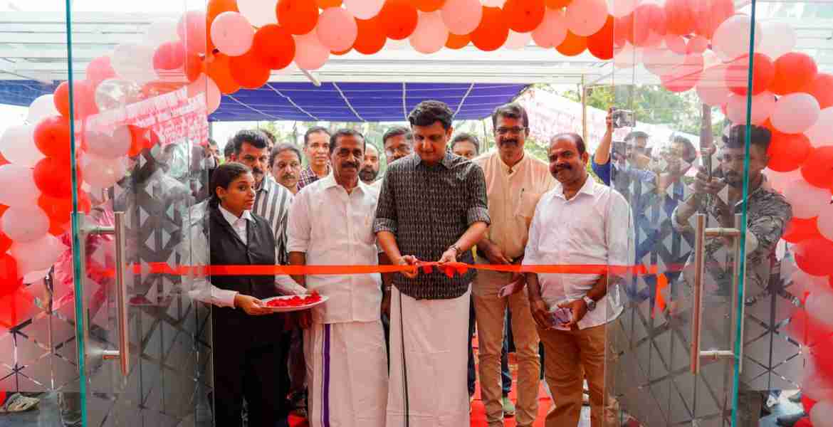 ഫുഡ് ക്രാഫ്റ്റ് ഇൻസ്റ്റിറ്റ്യൂട്ട് പുതിയ കെട്ടിടത്തിന്റെ ഉദ്ഘാടനം മന്ത്രി മുഹമ്മദ്‌ റിയാസ് നിർവഹിക്കുന്നു