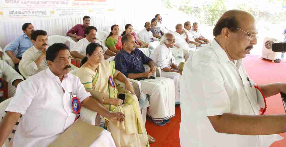വാരം-കടാങ്കോട്-കരിക്കന്‍ കണ്ടിച്ചിറ റോഡ് പുനരുദ്ധാരണം തുടങ്ങി