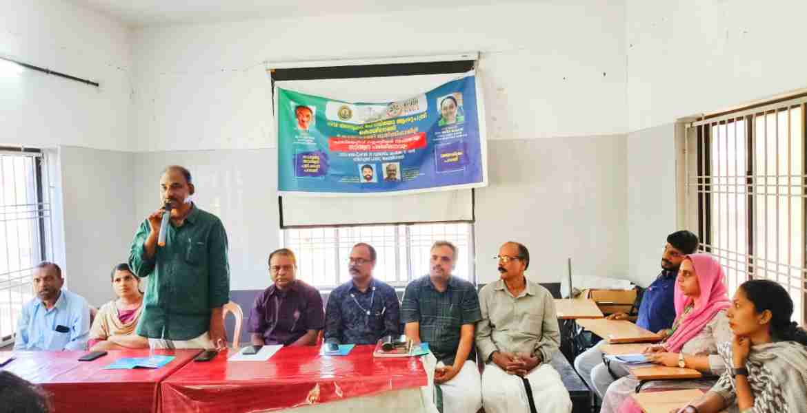 പാലിയേറ്റീവ് വളണ്ടിയർമാർക്കായി ബോധവത്കരണ ക്ലാസ് നഗരസഭ വൈസ് ചെയർപേഴ്സൺ അഡ്വ കെ സത്യൻ ഉദ്ഘാടനം ചെയ്യുന്നു