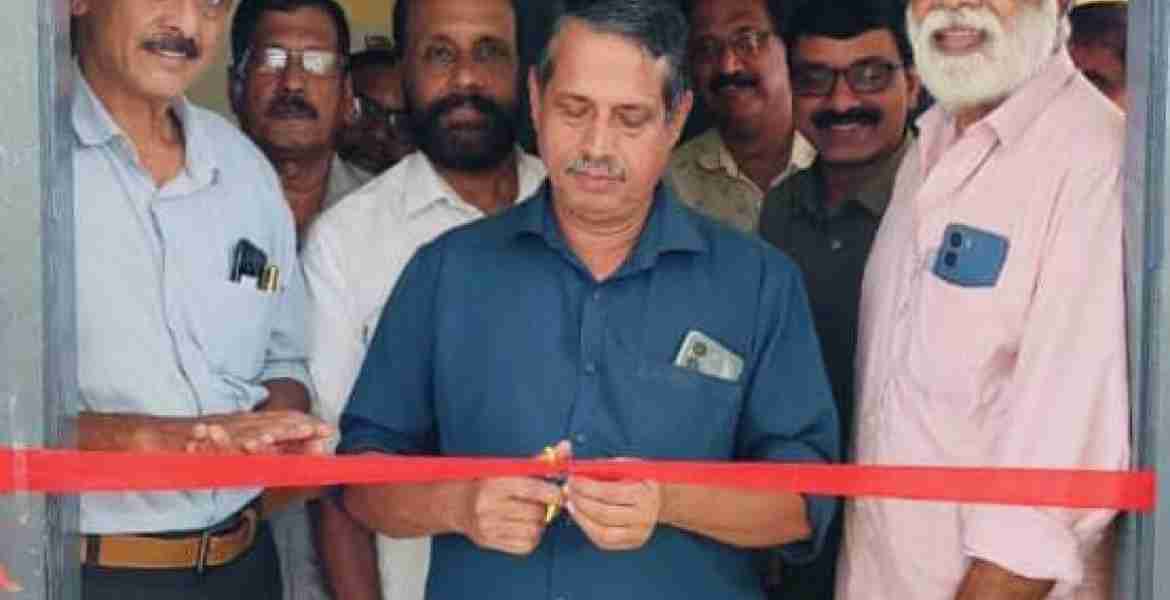പേരാമ്പ്ര ബ്ലോക്ക് പഞ്ചായത്ത് കർഷക പരിശീലന കേന്ദ്രത്തിൻ്റെ ഉദ്ഘാടനം ബ്ലോക്ക് പഞ്ചായത്ത് പ്രസിഡന്റ് എൻ പി ബാബു നിർവ്വഹിക്കുന്നു