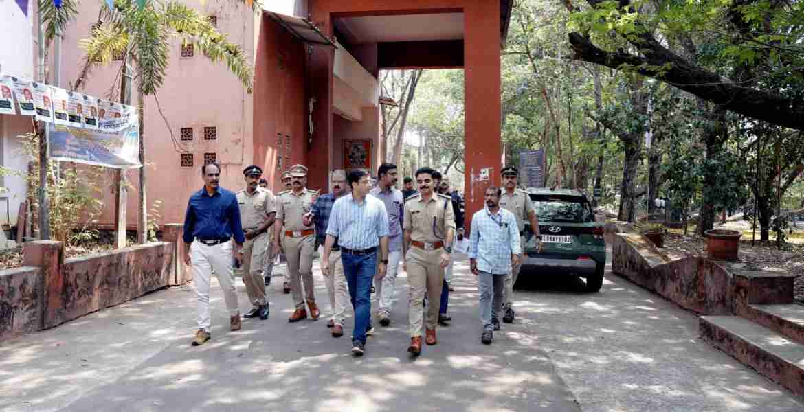 നിയമസഭ തെരഞ്ഞെടുപ്പിന് മുന്നോടിയായി വടകര മണ്ഡലത്തിലെ വോട്ടെണ്ണല്‍ കേന്ദ്രമായ മടപ്പള്ളി കോളേജ് ജില്ലാ കലക്ടര്‍ സന്ദര്‍ശിക്കുന്നു