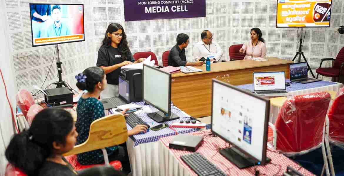 നിയമസഭ തിരഞ്ഞെടുപ്പുമായി ബന്ധപ്പെട്ട് പൊതുനിരീക്ഷക അപ്നീത് റിയത്ത് എം.സി.എം.സി മീഡിയ സെല്‍ സന്ദര്‍ശിക്കുന്നു