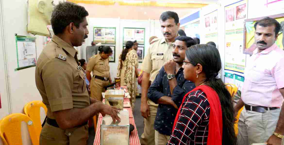 എക്സൈസ് വകുപ്പിന്റെ സ്റ്റോള്