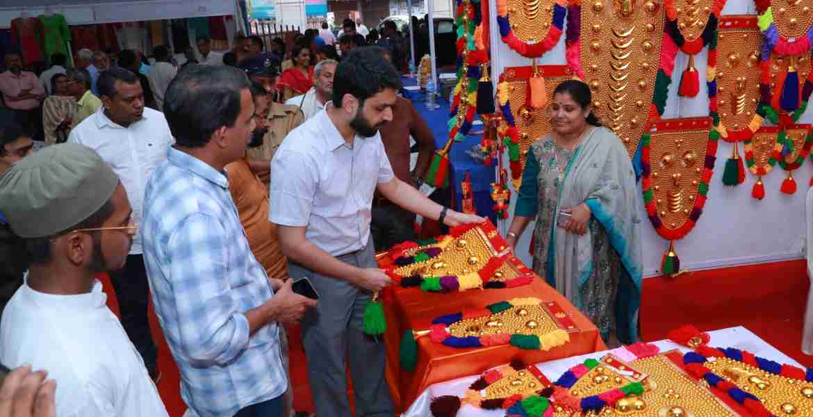 കൈരളി ക്രാഫ്റ്റ് ബസാര്‍ കലക്ടര്‍ ഉദ്ഘാടനം ചെയ്തു