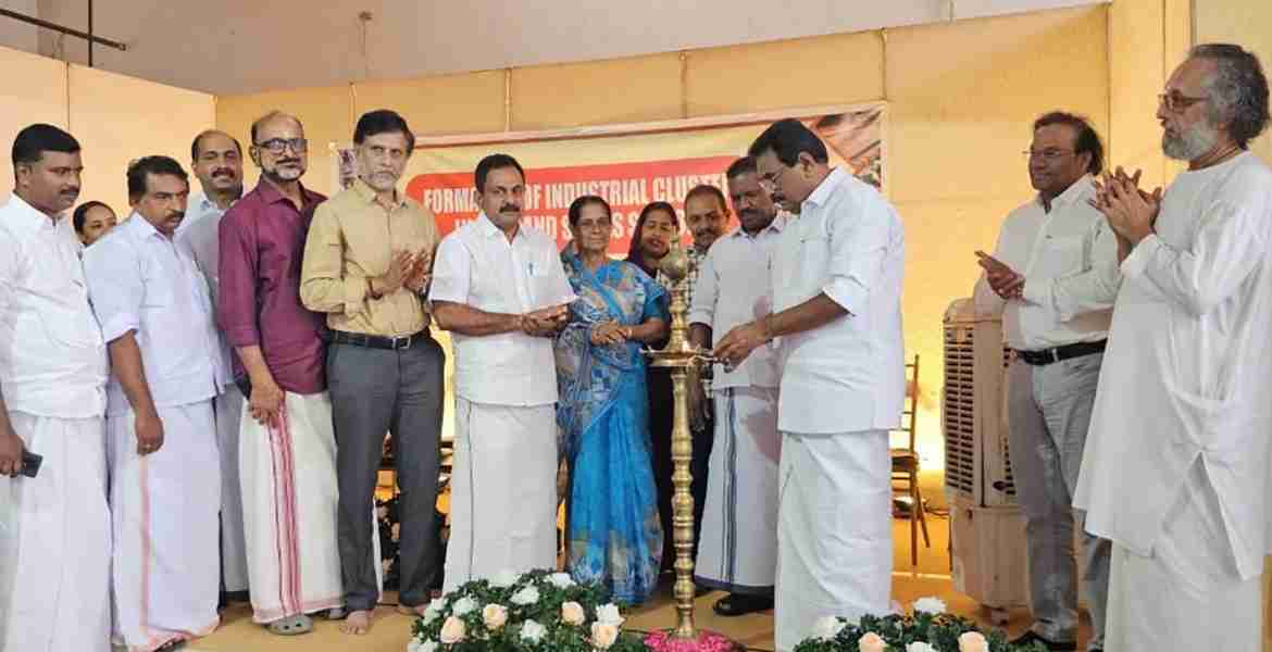 വ്യവസായ വകുപ്പിന്റെ നേതൃത്വത്തിൽ കാഞ്ഞിരപ്പളളിയിൽ നടന്ന ഭക്ഷ്യസംസ്‌കരണ മേഖലയുടെ ക്ലസ്റ്റർ രൂപീകരണം ആന്റോ ആന്റണി എം.പി ഉദ്ഘാടനം ചെയ്യുന്നു.