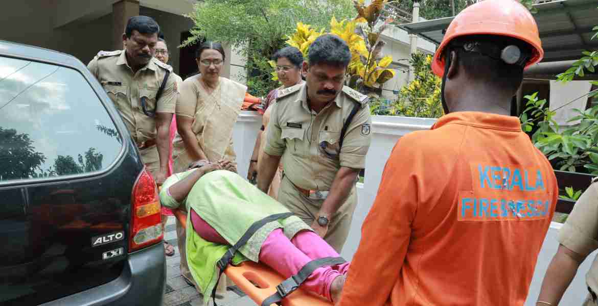 ജില്ലാ ഭരണകൂടം സംഘടിപ്പിച്ച പ്രളയപ്രതിരോധ മോക്ഡ്രില്‍