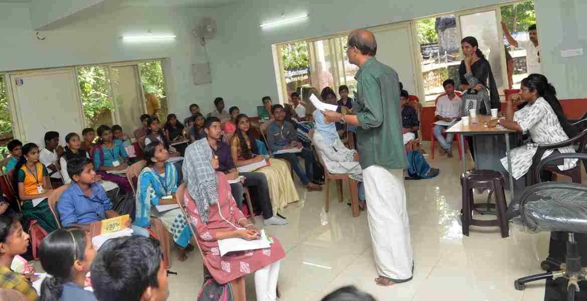 ഗാന്ധിജയന്തി വാരാഘോഷത്തിന്റെ ഭാഗമായി ജില്ലാ ഇന്‍ഫര്‍മേഷന്‍ ഓഫീസിന്റെ ആഭിമുഖ്യത്തില്‍ ഡി.ഡി എഡ്യൂക്കേഷന്റെയും ഡി.ടി.പി.സി.യുടെയും സഹകരണത്തോടെ സംഘടിപ്പിച്ച ക്വിസ് മത്സരം