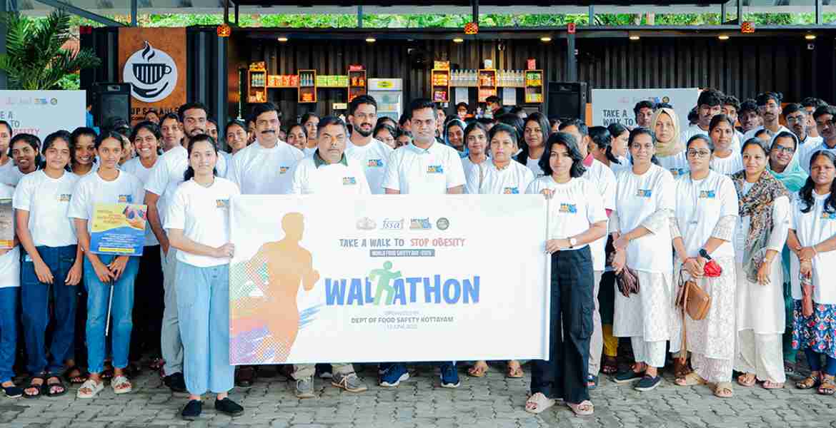 ഭക്ഷ്യസുരക്ഷാ വകുപ്പ് കാരിത്താസ് ആശുപത്രിയുടെ സഹകരണത്തോടെ സംഘടിപ്പിച്ച വാക്കത്തൺ