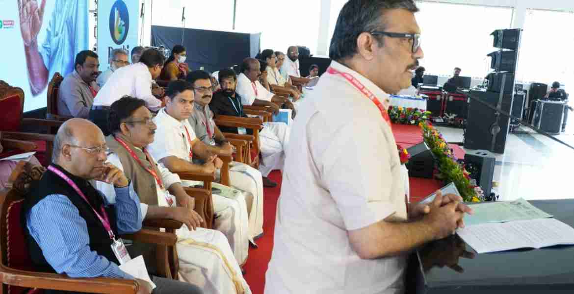 നഗരവികസന രംഗത്തെ മികച്ച മാതൃകകളും സംവിധാനങ്ങളും സാങ്കേതിക വിദ്യകളും ചര്‍ച്ച ചെയ്യുന്നതിനായി വിശാല കൊച്ചി വികസന അതോറിറ്റി (ജി.സി.ഡി.എ) സംഘടിപ്പിക്കുന്ന 'ബോധി 2022' നാഷണൽ അർബൻ കോൺക്ലവിൽ തദ്ദേശസ്വയം ഭരണ വകുപ്പ് മന്ത്രി എം ബി രാജേഷ് പ്രസംഗിക്കുന്നു