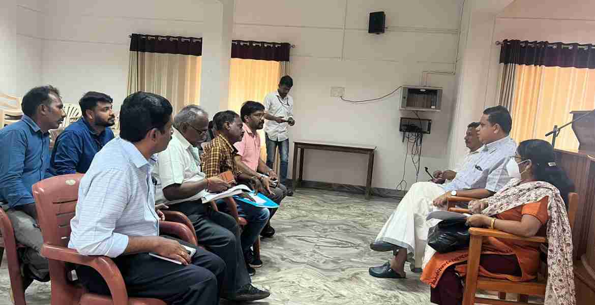 കൊടുവള്ളി റെയിൽവേ മേൽപ്പാലം നിർമ്മാണ പ്രവൃത്തി സംബന്ധിച്ച് സ്പീക്കർ എ എൻ ഷംസീറിന്റെ അധ്യക്ഷതയിൽ ചേർന്ന കേരളാ റോഡ്സ് ആൻഡ് ബ്രിഡ്ജസ് ഡവലപ്പ്മെന്റ് കോർപ്പറേഷൻ യോഗം