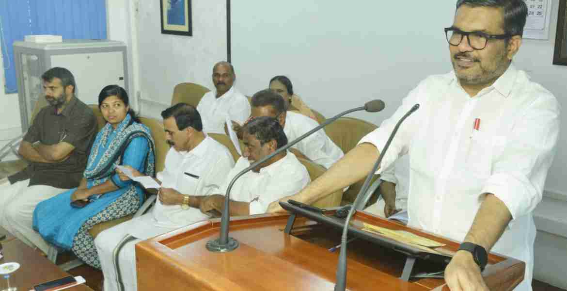 കേരള ബ്ലോക്ക് പഞ്ചായത്ത് അസോസിയേഷൻ എകദിന ശില്പശാലയും വാർഷിക ജനറൽ ബോഡിയുടെയും സമാപന സമ്മേളനം കിലയിൽ മന്ത്രി എം ബി രാജേഷ് ഉദ്ഘാടനം നിർവ്വഹിച്ചു.