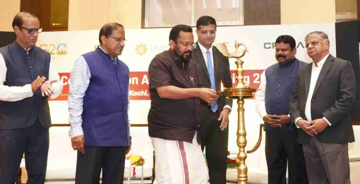 ഭവനനിർമ്മാണ മേഖലയെക്കുറിച്ച് ഫെഡറേഷൻ ഓഫ് ഇന്ത്യൻ ചേംബേഴ്സ് ഓഫ് കൊമേഴ്സ് ആൻഡ് ഇൻഡസ്ട്രി (ഫിക്കി) കൊച്ചിയിൽ സംഘടിപ്പിച്ച അഫോഡബിൾ ഹൗസിംഗ് സമ്മേളനം 2023 റവന്യൂ വകുപ്പ് മന്ത്രി കെ.രാജൻ ഉദ്ഘാടനം ചെയ്യുന്നു. ഫിക്കി കേരള സ്റ്റേറ്റ് അംഗം വി.പി നന്ദകുമാർ, ക്രെഡായ് കേരള ജനറൽ കൺവീനർ എസ്.എൻ രഘുചന്ദ്രൻ നായർ, ഐഎംജിസി ചീഫ് ഡിസ്ട്രിബ്യൂഷൻ ഓഫീസർ അമിത് ദിവാൻ, ഫിനാൻസ് കമ്മിറ്റി ചെയർമാൻ എ.ഗോപാലകൃഷ്ണൻ തുടങ്ങിയവർ സമീപം.