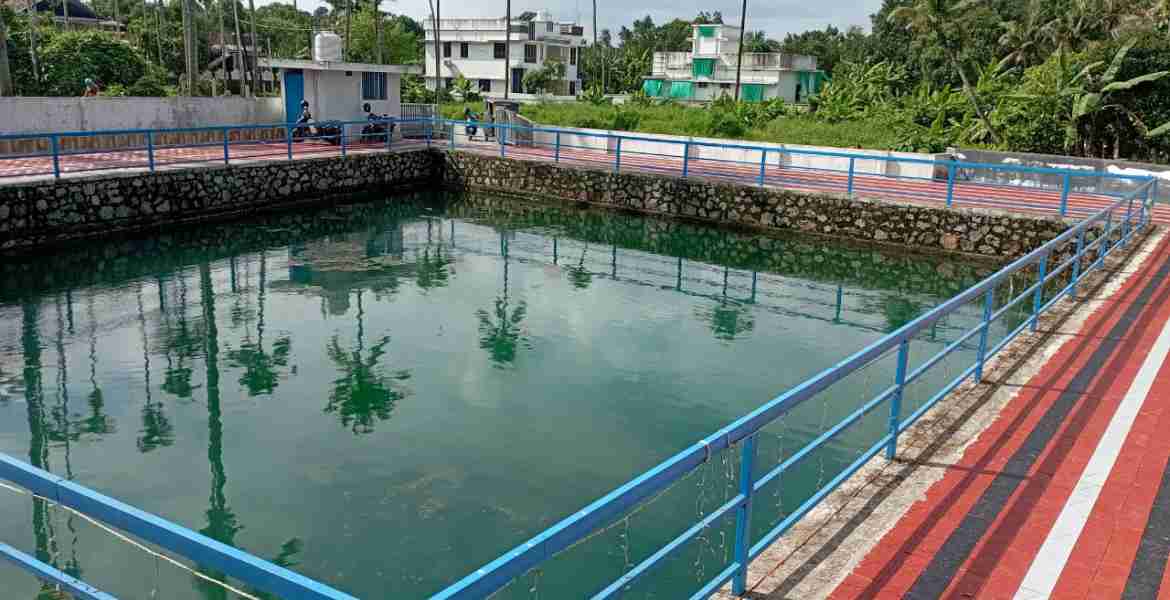 മുഖം മിനുക്കിയ കിഴക്കുമാലി കുളം ഉദ്ഘാടന സജ്ജമായി