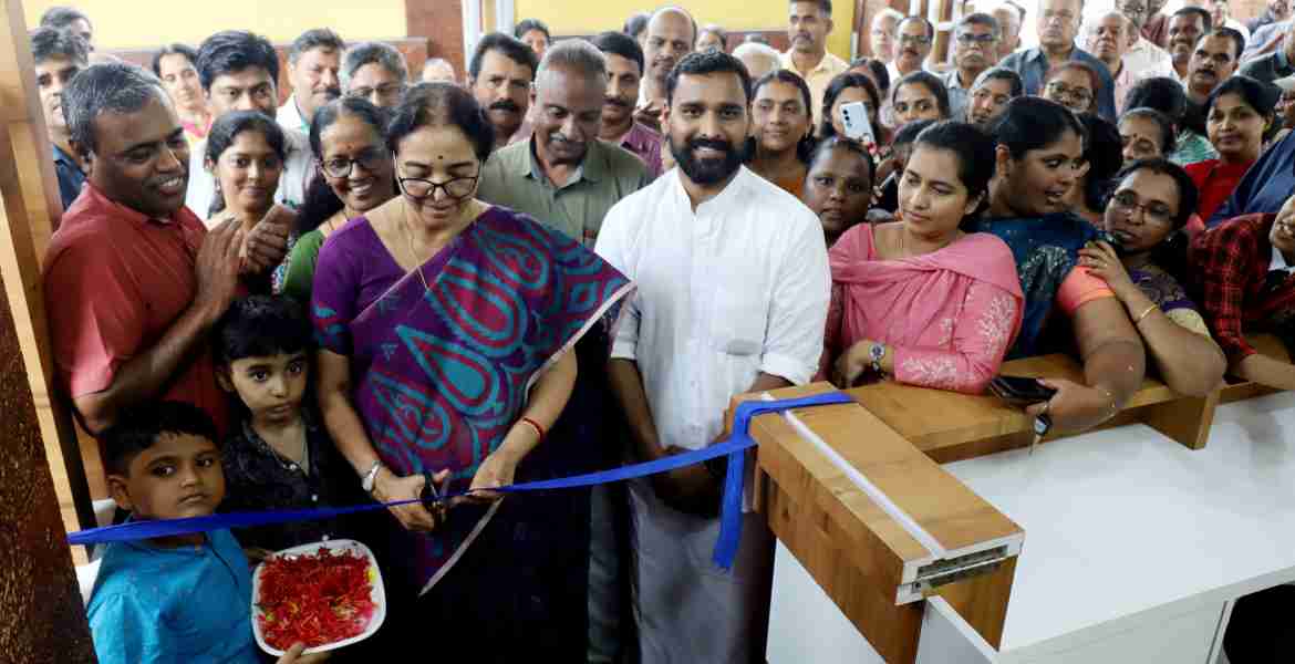 കോഴിക്കോട് കോര്‍പറേഷന്റെ 22ാമത്തെ ഹെല്‍ത്ത് ആന്‍ഡ് വെല്‍നസ് സെന്റര്‍ കുതിരവട്ടത്ത് മേയര്‍ ബീന ഫിലിപ്പ് ഉദ്ഘാടനം ചെയ്യുന്നു