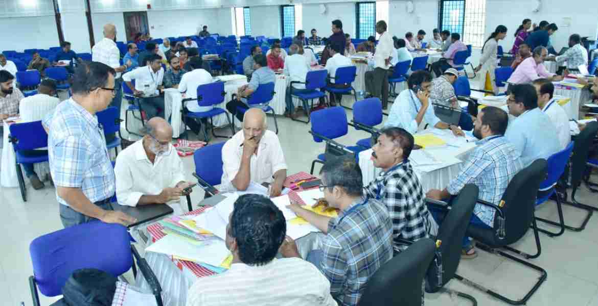 സ്ഥാനാർഥികളുടെ വരവ് ചിലവ് കണക്ക് ആദ്യഘട്ട പരിശോധന  നടത്തി