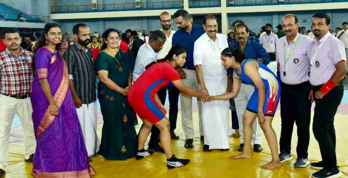 സ്‌കൂളുകളില്‍ കായിക മത്സരങ്ങള്‍ക്ക് കൂടുതല്‍ ഊന്നല്‍ നല്‍കണം: ടി ഒ മോഹനന്‍ എംഎല്‍എ