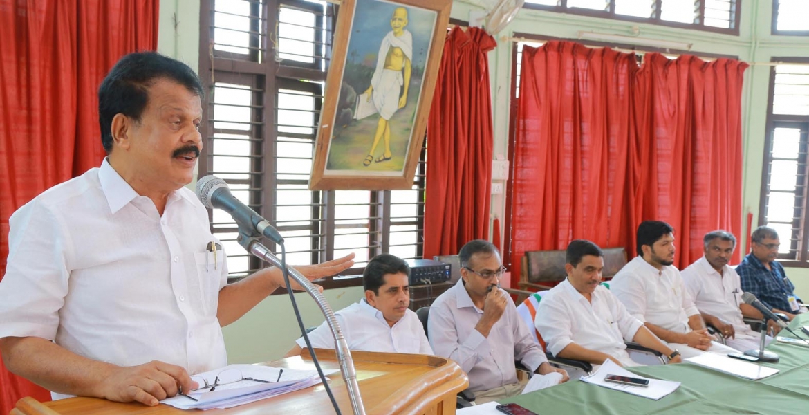 കാന്‍കാസ് ബി പോസിറ്റീവ്  പ്രാഥമികഘട്ട പ്രവര്‍ത്തനങ്ങളുടെ ഭാഗമായി കളക്ടറേറ്റില്‍ നടത്തിയ ബോധവത്ക്കരണ ക്ലാസ് എന്‍.എ നെല്ലിക്കുന്ന് എംഎല്‍എ ഉദ്ഘാടനം ചെയ്യുന്നു. 