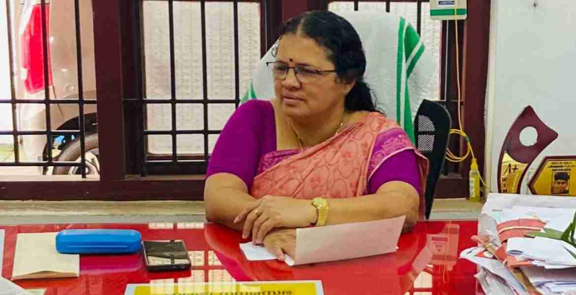 ഇരിട്ടി മുന്‍സിപ്പല്‍ ചെയര്‍പേഴ്സണ്‍ കെ. ശ്രീലത