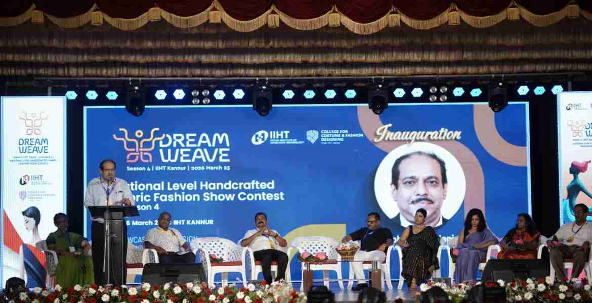 കൈത്തറി ഫാഷൻ ഷോ സംഘടിപ്പിച്ചു 