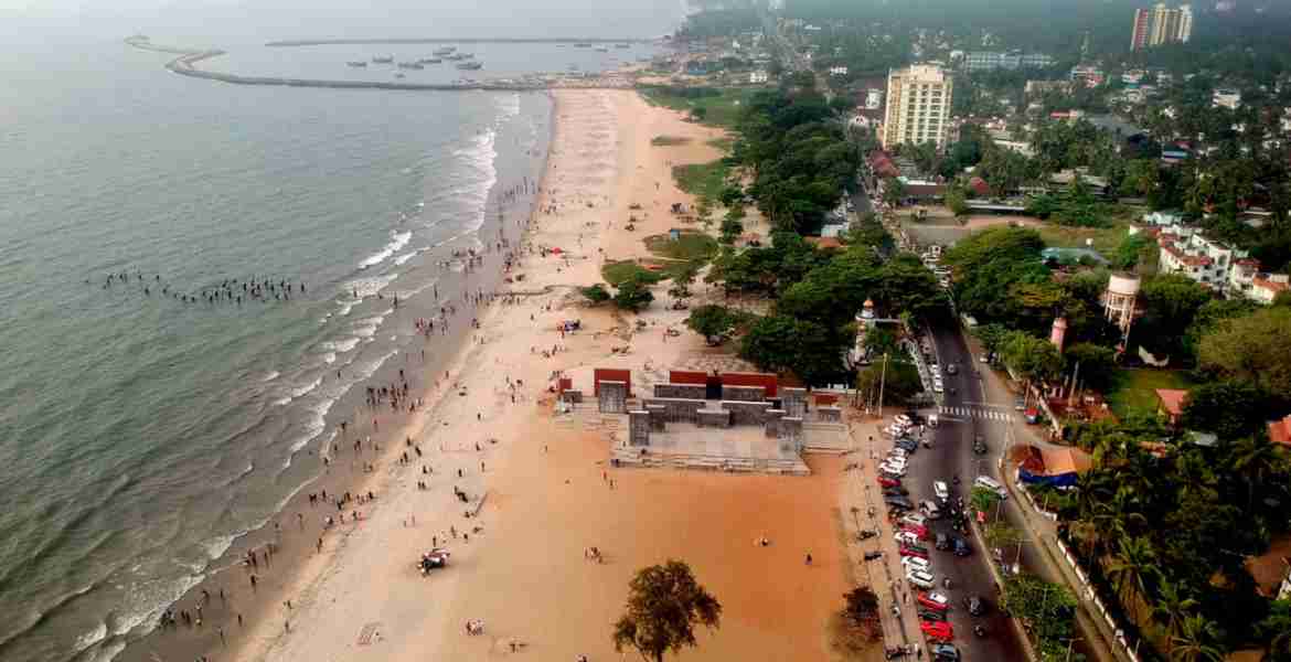 കോഴിക്കോട് ബീച്ചിൻ്റെ ദൃശ്യം