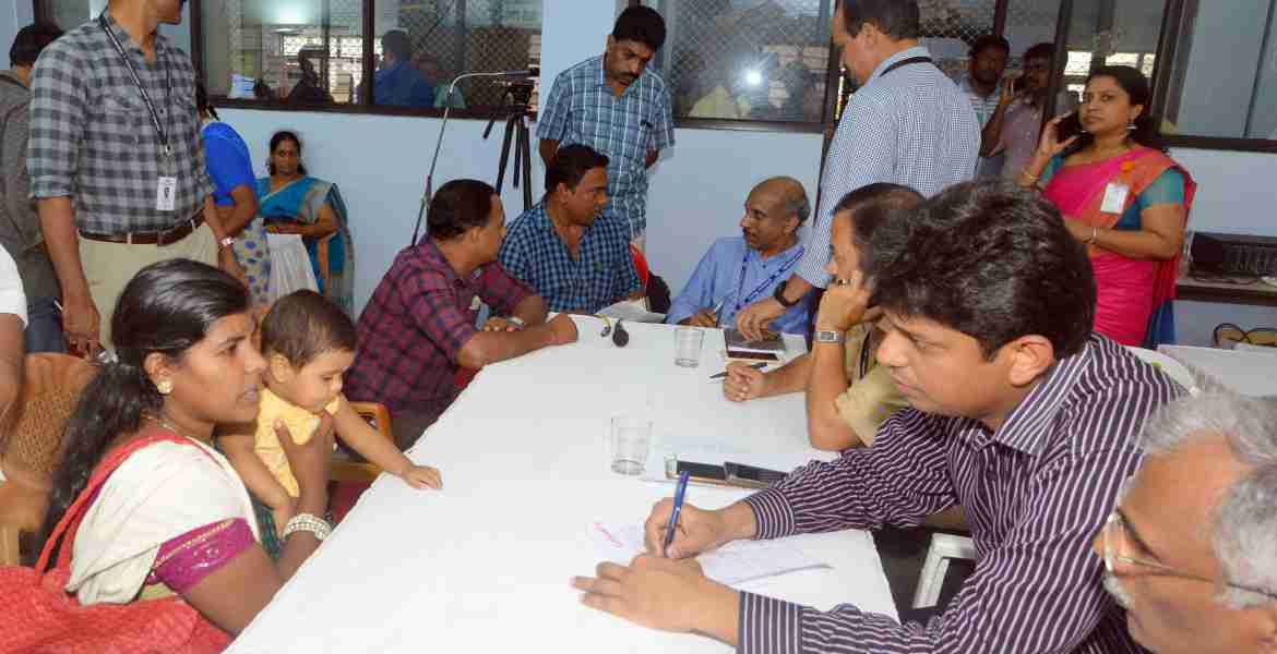 ജില്ലാ കളക്ടര്‍ കെ മുഹമ്മദ് വൈ സഫീറുള്ളയുടെ നേതൃത്വത്തില്‍ താലൂക്ക് തലജനസമ്പര്‍ക്കപരിപാടി പരിഹാരം 2018  കുന്നത്തുനാട് താലൂക്കില്‍ നടക്കുന്നു