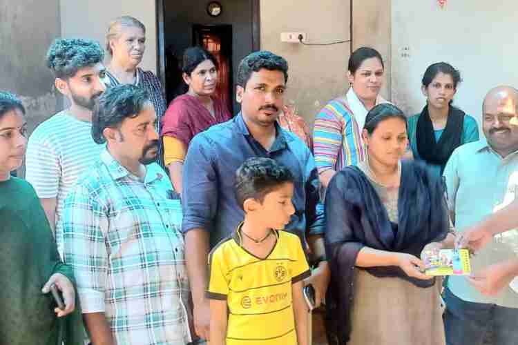 പെരുവണ്ണാമൂഴി ടൂറിസം ഫെസ്റ്റ്: ഫാമിലി പാസ് വിതരണം ചെയ്തു