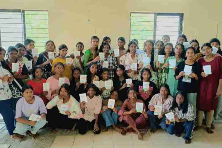 വിവിധ കേന്ദ്രങ്ങളില്‍ നടന്ന മോക് ഇലക്ഷന്‍ പരിപാടിയില്‍നിന്ന്