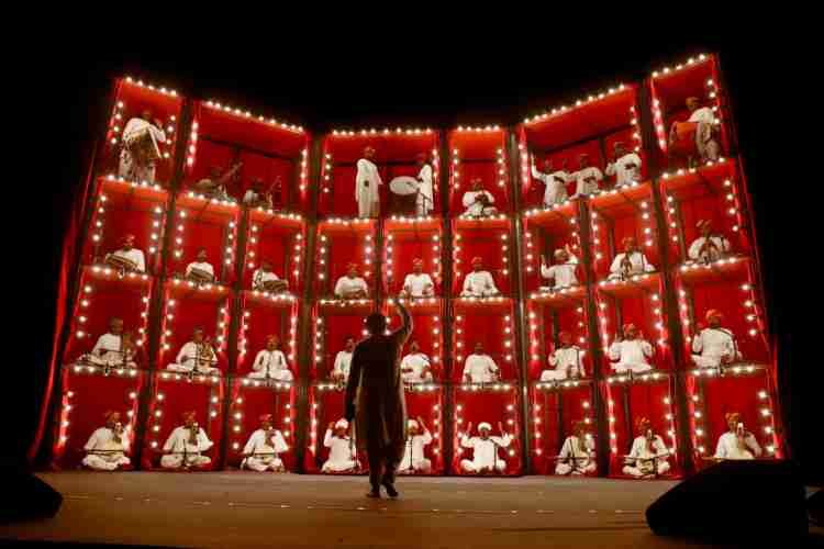 മാവേലിക്കസ് 2025ന്റ് ഭാഗമായി രാജസ്ഥാനി നാടോടി ബാൻഡായ മങ്കാനിയാർ സെഡക്ഷൻ സംഗീത ദൃശ്യ പരിപാടിയിൽ നിന്ന്.