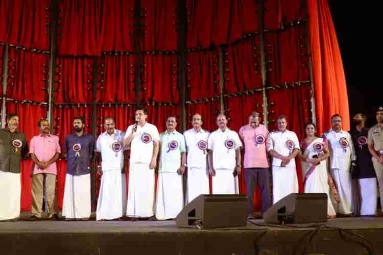 മാവേലിക്കസ് 2025' ഓണാഘോഷ പരിപാടികളുടെ ഉദ്ഘാടനം ടൂറിസം പൊതുമരാമത്ത് വകുപ്പ് മന്ത്രി പി എ മുഹമ്മദ്‌ റിയാസ് നിർവഹിക്കുന്നു