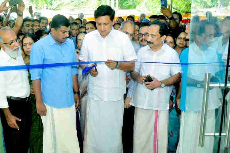 ബാലുശ്ശേരി താലൂക്ക് ആശുപത്രിയില്‍ പുതിയ കെട്ടിടത്തിന്റെ ഉദ്ഘാടനം മന്ത്രി പി എ മുഹമ്മദ് റിയാസ് നിര്‍വഹിക്കുന്നു