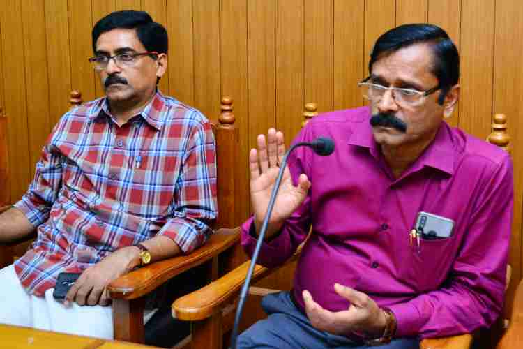  ബാലാവകാശ സംരക്ഷണ  കമീഷന്‍ ചെയര്‍മാന്‍ പി സുരേഷ് നടത്തിയ വാര്‍ത്താസമ്മേളനം