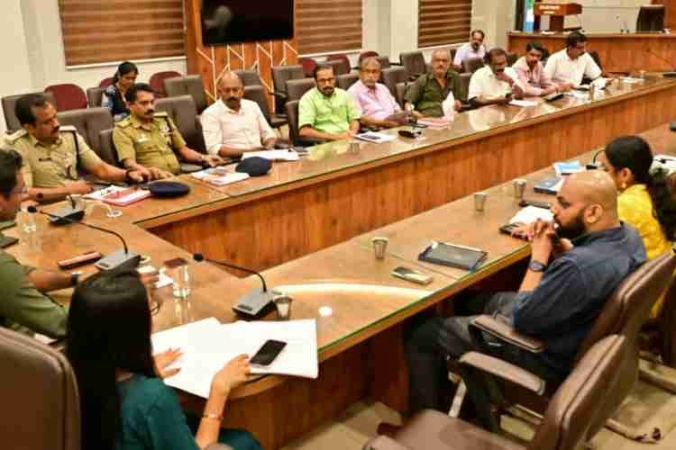 വോട്ടെണ്ണൽ : രാഷ്ട്രീയപാർട്ടി പ്രതിനിധികളുടെ യോഗം ചേർന്നു 