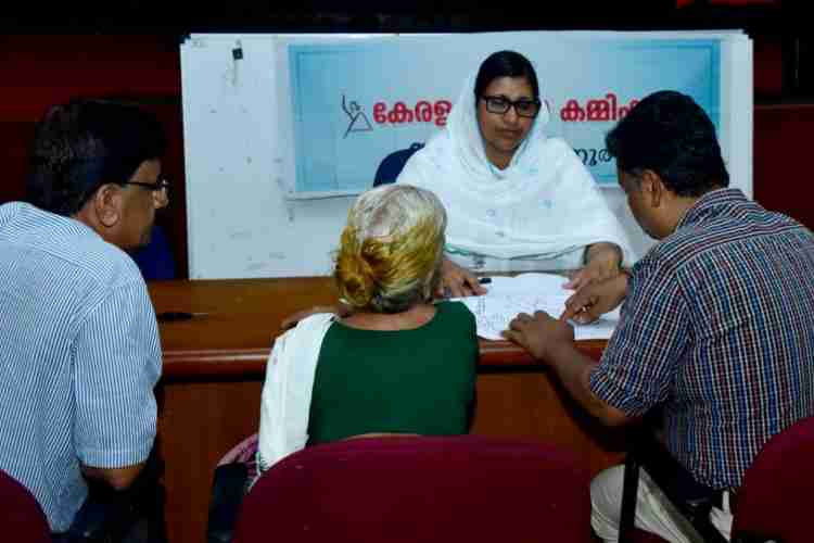 സ്ത്രീകള്‍ക്കെതിരെ വ്യാജവാര്‍ത്തകള്‍; നവമാധ്യമങ്ങള്‍ നീതി കാട്ടണമെന്ന്  വനിത കമ്മീഷനംഗം 