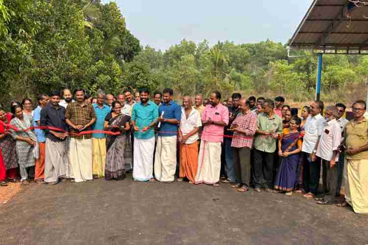 ചെറുതാഴം പഞ്ചായത്തിൽ നവീകരിച്ച റോഡുകൾ ഉദ്ഘാടനം ചെയ്തു