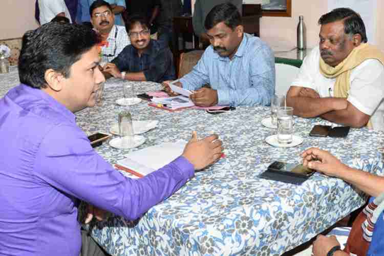 മൂന്നാർ ഗസ്റ്റ് ഹൗസ് നിർമ്മാണ ജോലികളുടെ പുരോഗതി ടൂറിസം മന്ത്രി കടകംപള്ളി സുരേന്ദ്രൻ അവലോകനം ചെയ്യുന്നു