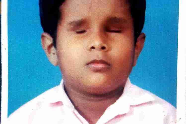  സംസ്ഥാന വനിതാ ശിശു വികസന വകുപ്പ് ഏര്‍പ്പെടുത്തിയ ഉജ്ജ്വല ബാല്യം പുരസ്‌കാരം നേടിയ ഗോകുല്‍രാജ്.