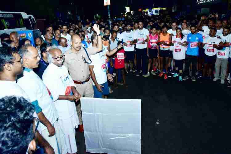 മിഡ് നൈറ്റ് യൂണിറ്റി റൺ സംഘടിപ്പിച്ചു