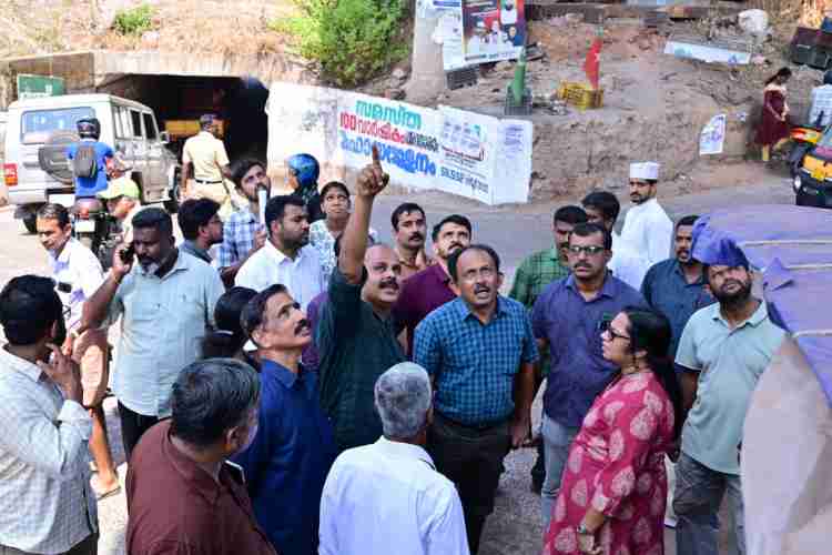 പാപ്പിനിശ്ശേരി മേൽപ്പാലം : പൊതുമരാമത്ത് ചീഫ് എഞ്ചിനീയർ പരിശോധനടത്തി 