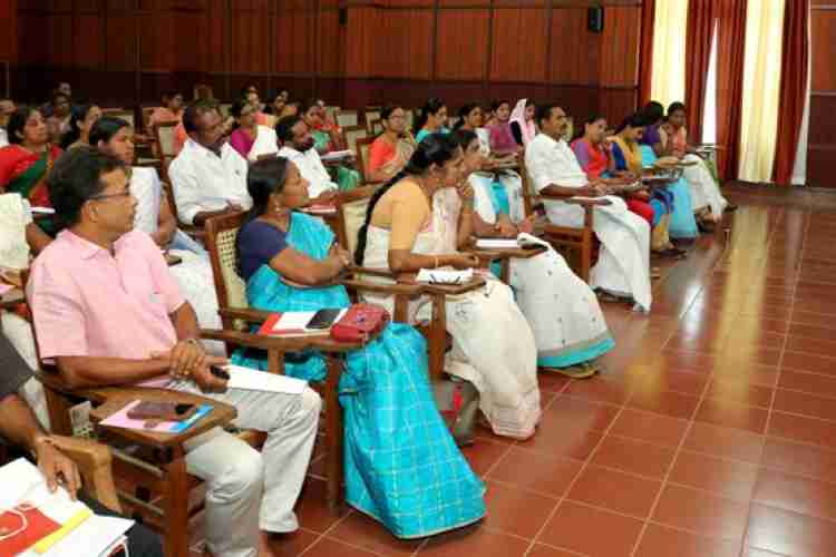 ദേശീയ ഭക്ഷ്യഭദ്രതാ നിയമം   സംസ്ഥാനത്ത്  നടപ്പിലാക്കുന്നതിനും നിയമത്തെക്കുറിച്ച്  ജനപ്രതിനിധികള്‍ക്ക് പരിശീലനം നല്‍കുന്നതിനുമായി കളക്ട്രേറ്റ് കോണ്‍ഫറന്‍സ് ഹാളില്‍ നടത്തിയ ഏകദിന ശില്‍പശാല.