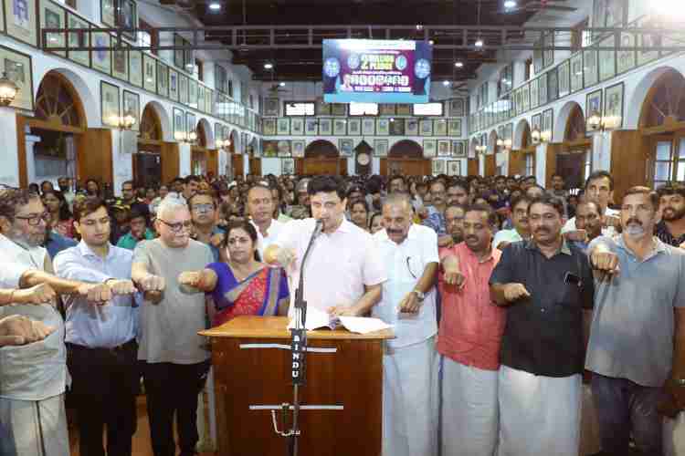 ലഹരിക്കെതിരേ പ്രതിരോധം: തദ്ദേശ സ്വയംഭരണ സ്ഥാപനങ്ങൾക്ക് വലിയ പങ്ക് വഹിക്കാനാകുമെന്ന് മുഖ്യമന്ത്രി പിണറായി വിജയൻ