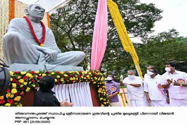 Chief Minister Pinarayi Vijayan unveils the statue of Sree Narayana Guru in Thiruvananthapuram