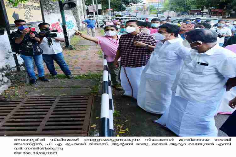 Ministers Roshy Augustine, PA Muhammed Riyas, Antony Raju and Mayor Arya Rajendran visit Thampanoor flood proned areas