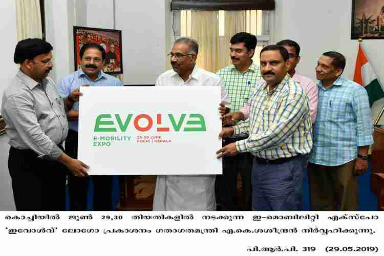 Transport Minister A K Saseendran releasing EVOLVE 2019  logo